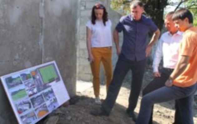 Реконструкція стадіону «Автомобіліст» - під пильним контролем влади Ужгорода та меценатів (ФОТО)
