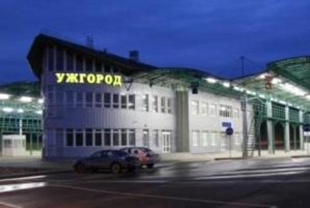 Закарпатські митники відтепер щозміни заробляють майже по 100 тисяч