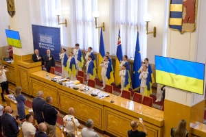 Депутати облради проголосили 2027-й Роком художньої школи Закарпаття