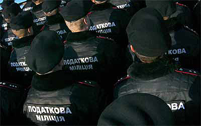 Закарпатські митарі відхрещуються від «податкових кілерів» 