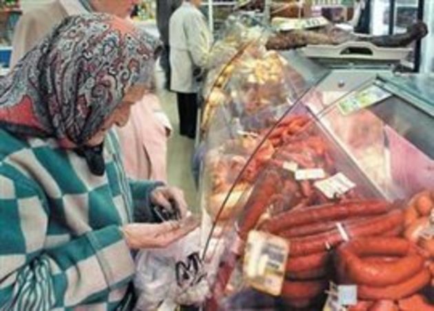 Через різке здорожчання продуктів харчування, мукачівці змушені відмовлятися від м’яса