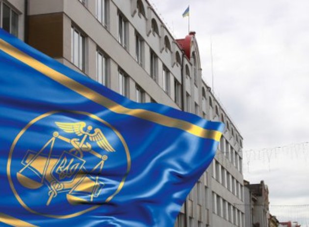 Закарпатці, які виїжджають за кордон, повинні задекларувати свої доходи 