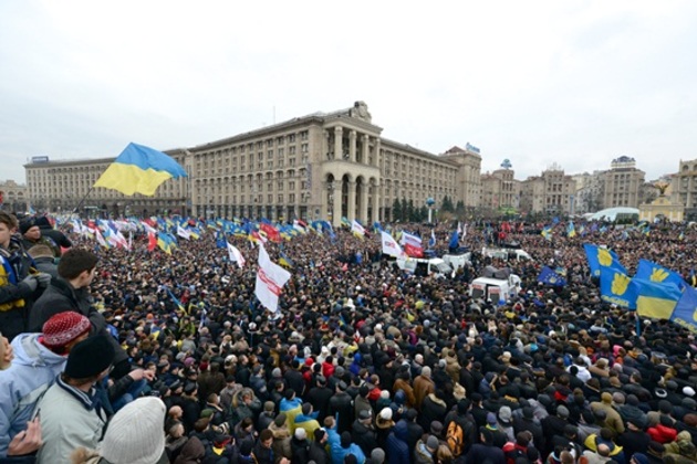 Майдан «опустив» рівень життя українців, зате підняв міжнародний рейтинг 