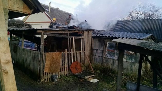 У Бедевлі загорілась споруда для копчення сала