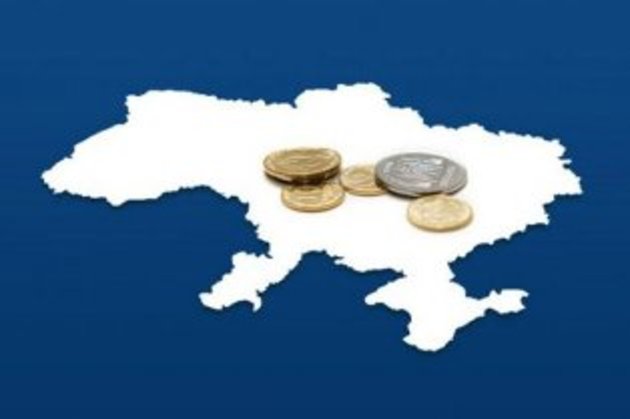 Децентралізація: місцевим громадам віддали надходження від деяких податків