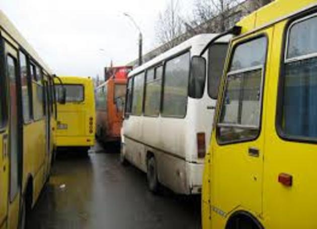 Закарпатські автопідприємства зіткнулися з невідповідністю витрат перевізників та тарифів на перевезення пасажирів