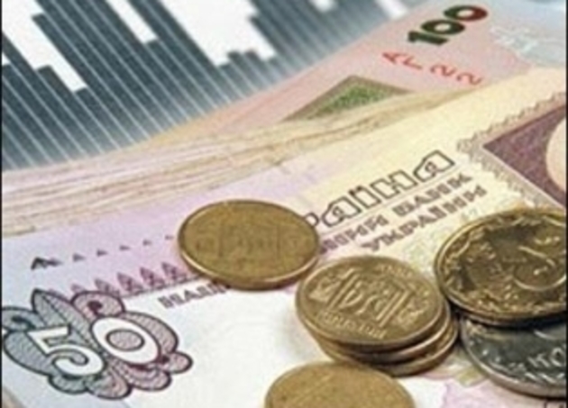 До Пенсійного фонду сплачуємо все більше, а пенсії все менші