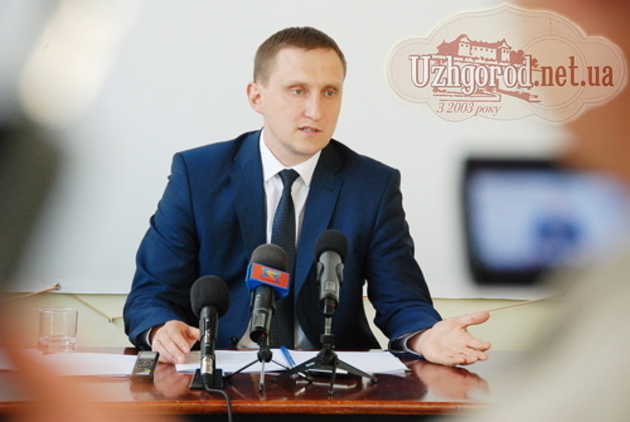 Закарпатські митники «заробили» майже 900 мільйонів
