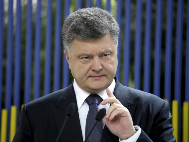 Президент запропонував спрямовувати понадпланові надходження Закарпатської митниці на будівництво місцевих доріг