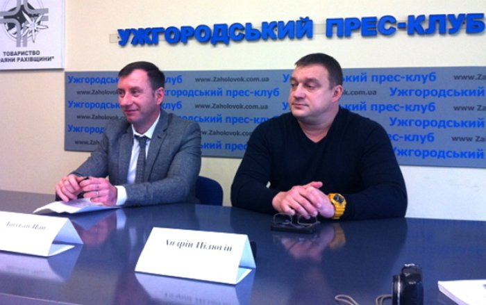 Позбавити Ужгород нелегальних рекламних конструкцій - велика проблема