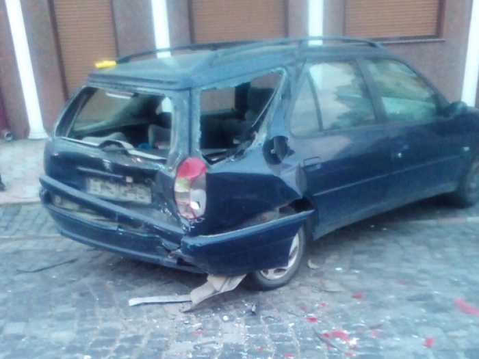 Виноградівські поліцейські встановили особу винуватця нічної ДТП, який втік з місця пригоди