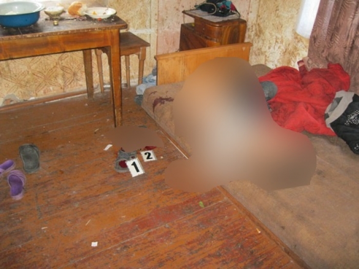 Закарпатські поліцейські за гарячими слідами знайшли вбивцю