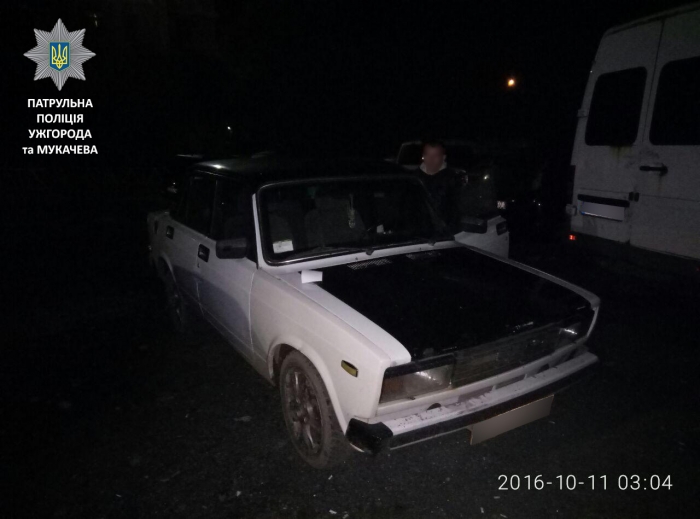 Патрульні в Ужгороді затримали автомобіль з підробленим номером кузова