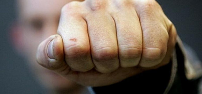 У сусідньому обласному центрі в ході масової бійки дісталося патрульному