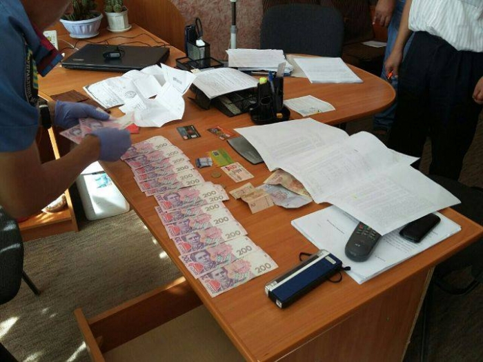 Справу чиновника-хабарника з Тячівської РДА передали до суду