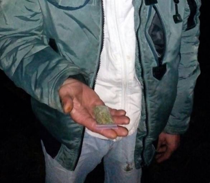 Берегівчанин з наркотиками випадково попався спецпризначенцям поліції