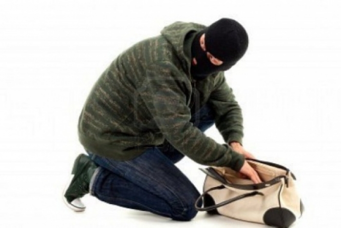 На Берегівщині юнак обікрав медсестру