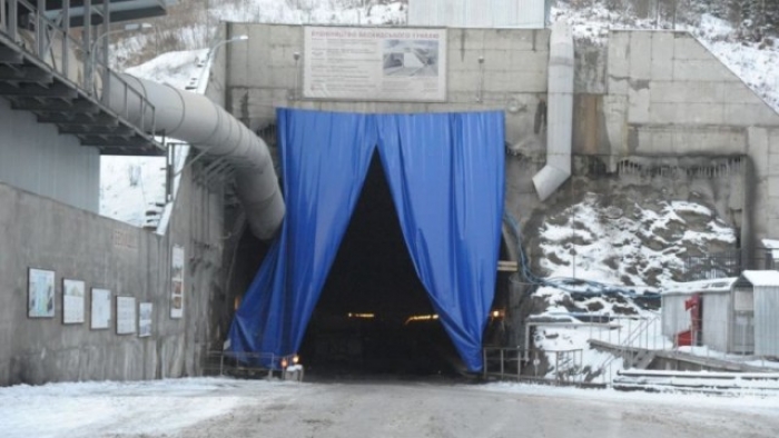 Ще цього року Бескидським тунелем проїде перший поїзд