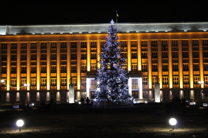 В Ужгороді на площі Народній встановлять ялинку із Рахівщини