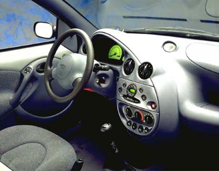 Поліція Ужгорода оперативно відшукала вкрадений "Ford KA"