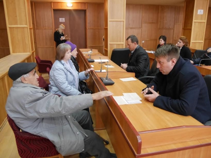 Ремонтів, грошей, житла і ... роботи просили ужгородці у міського голови на особистому прийомі