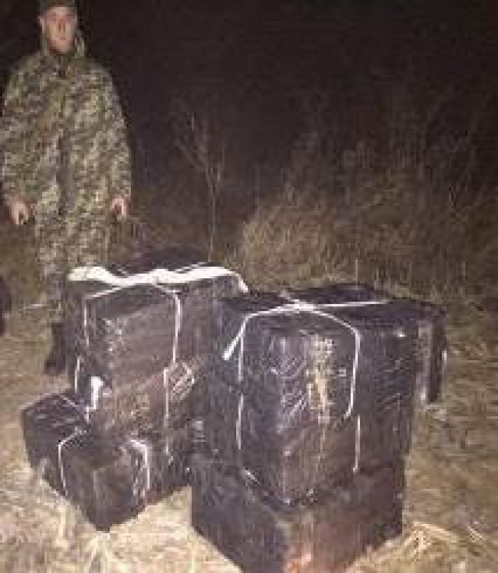 Перед святами і подорожчанням сигарет активізувалися закарпатські контрабандисти