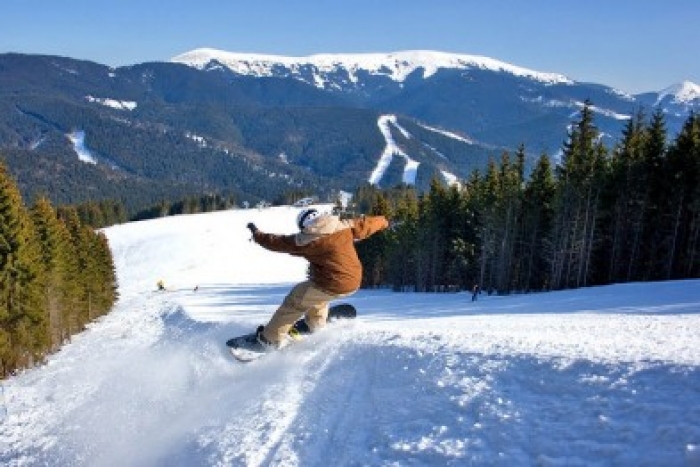 Грудневий відпочинок у закарпатських горах: де і за скільки?
