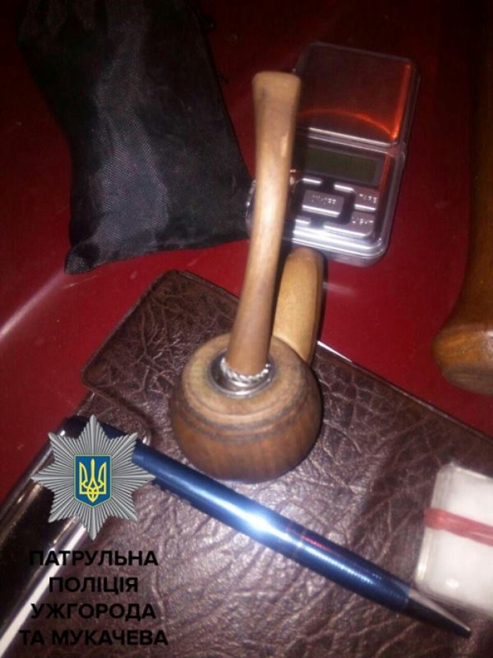 Нічним Ужгородом неправильно їздив, імовірно, наркодилер