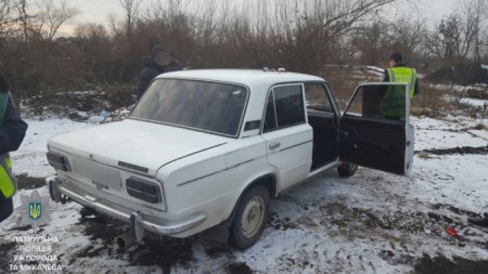 Дивні чоловіки їздили Ужгородом, а потім зізналися поліції