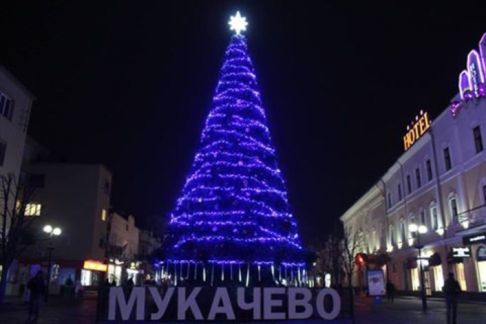 «Червене вино» і не тільки: що, де, коли в Мукачеві на свята випити-закусити, подивитися. Програма