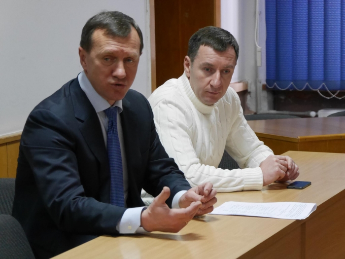 Міська влада Ужгорода провела нараду з перевізниками