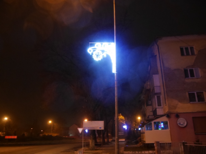 Площу Дружби народів в Ужгороді прикрасили… "глобусами"