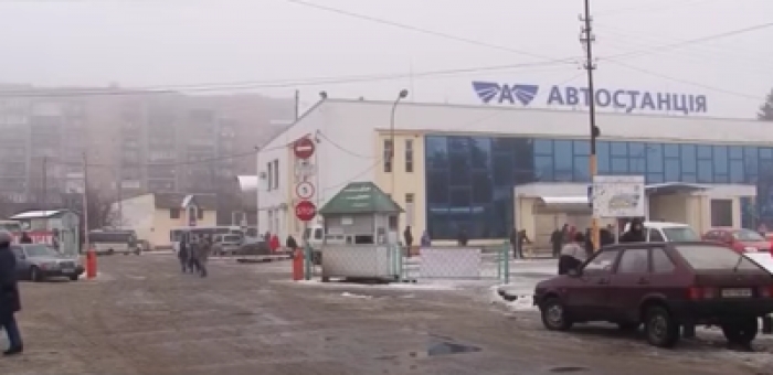 На Новорічні свята автобуси курсуватимуть Закарпаттям за "вихідним" графіком