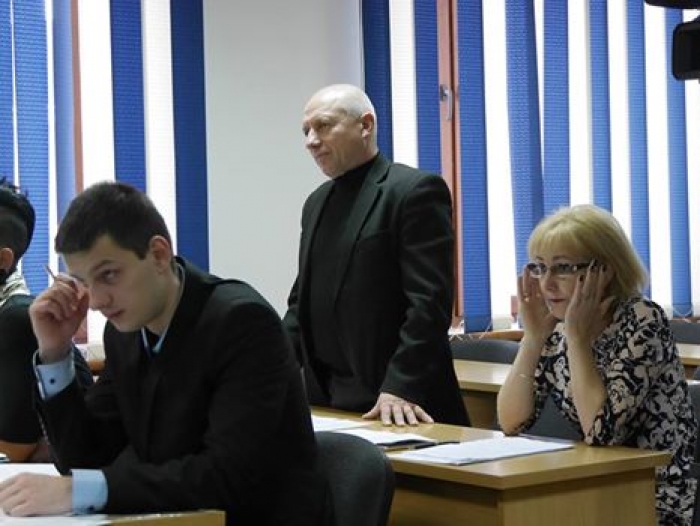 Громадські роботи в Ужгороді: що, де і як погодив міськвиконком