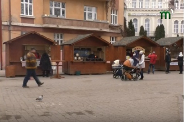 Різдвяний ярмарок стартував в Ужгороді