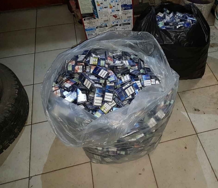 Угорець на Закарпатській митниці позбувся цигарок і автомобіля