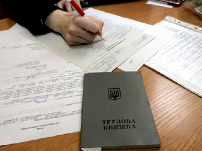 Через відсутність обліку в державі доплачувати пропонують ... закарпатським пенсіонерам