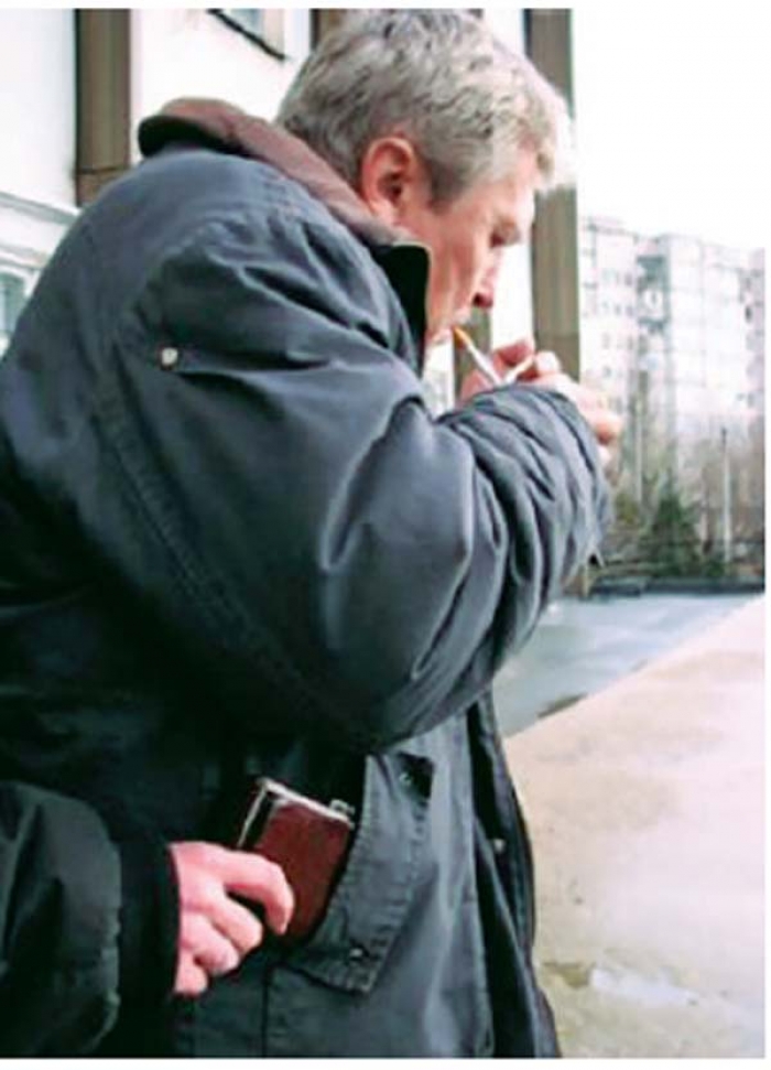 Мукачівський злодій сховав вкрадені гроші на дереві
