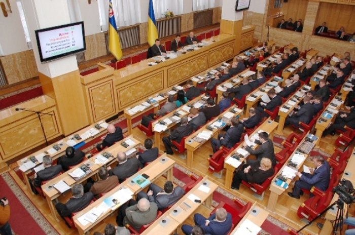 Закарпатські обранці звернуться до Уряду з приводу заборони транзиту вантажів з Росії