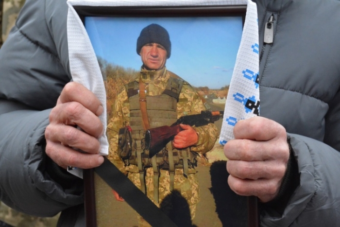 У Кіровограді з почестями поховали Балогу