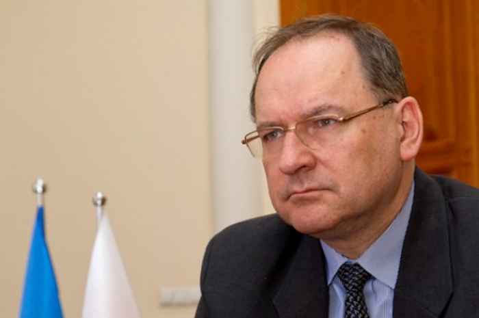 Польський дипломат сказав, коли в Шенген українцям можна буде без віз. Але тільки окремих   