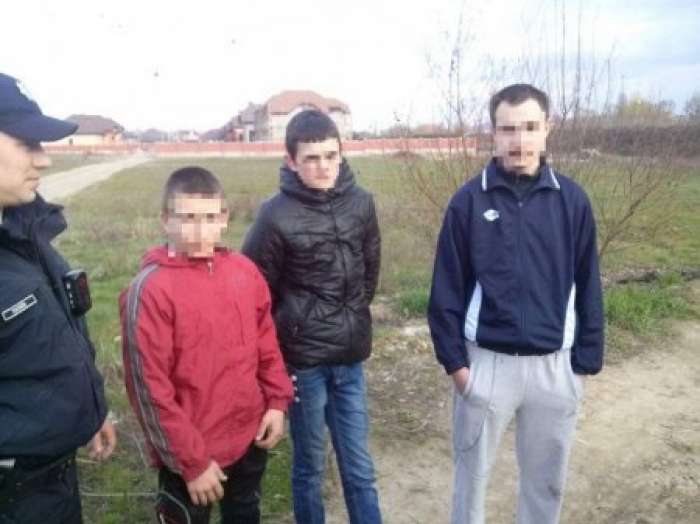 В Мукачеві неповнолітні посеред білого дня вчинили злочин
