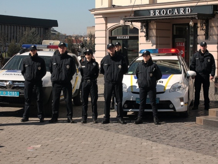 У місті над Ужем поліція казала правду, що сталося за 100 днів