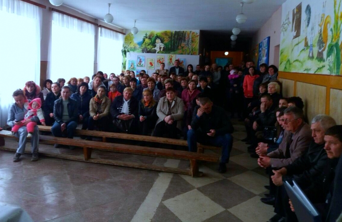 Школу на Ужгородщині, яку хотіли зробити зразково-показовою, вирішили "скоротити"
