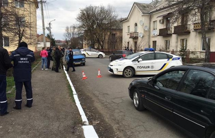 Прокуратура розпочала розслідування за фактом збройного конфлікту у Мукачеві