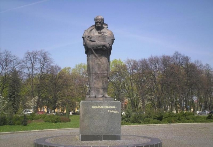 Завтра на Народній урочисто відзначать День народження Кобзаря