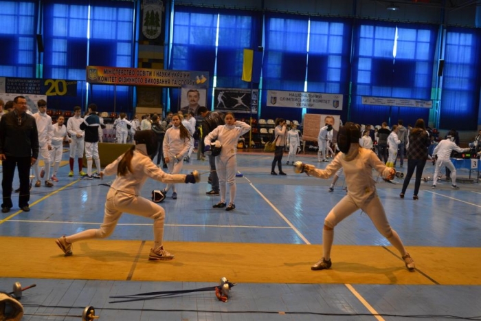 В Ужгороді стартував Всеукраїнський турнір з фехтування