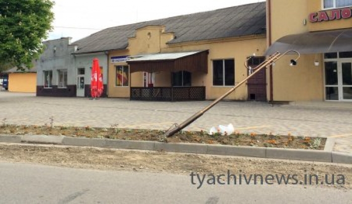 Світильникам у Бедевлі не таланить