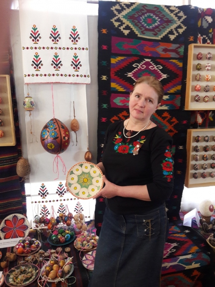 Закарпатська майстриня побувала на виставці "Великодня писанка" у Вінниці