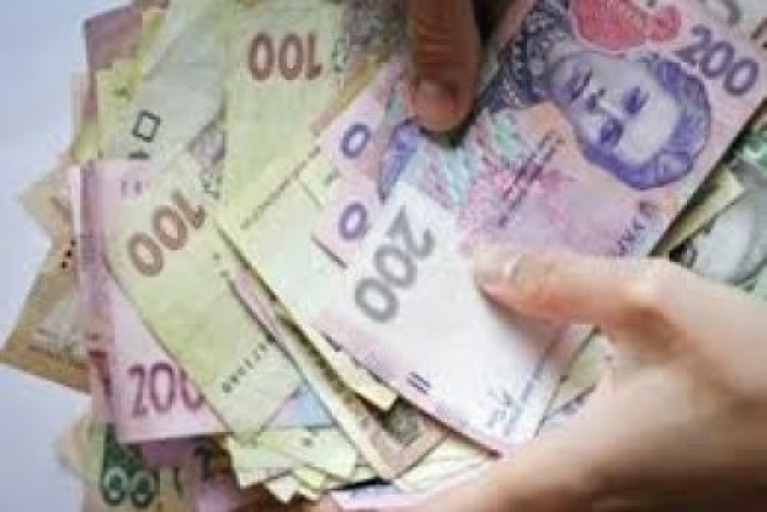 У Перечині з "Мерседеса" викрали 30000 гривень